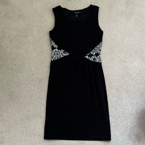 Black sleeveless dress